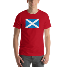 Red / S Scotland Flag "Solo" Short-Sleeve Unisex T-Shirt by Design Express