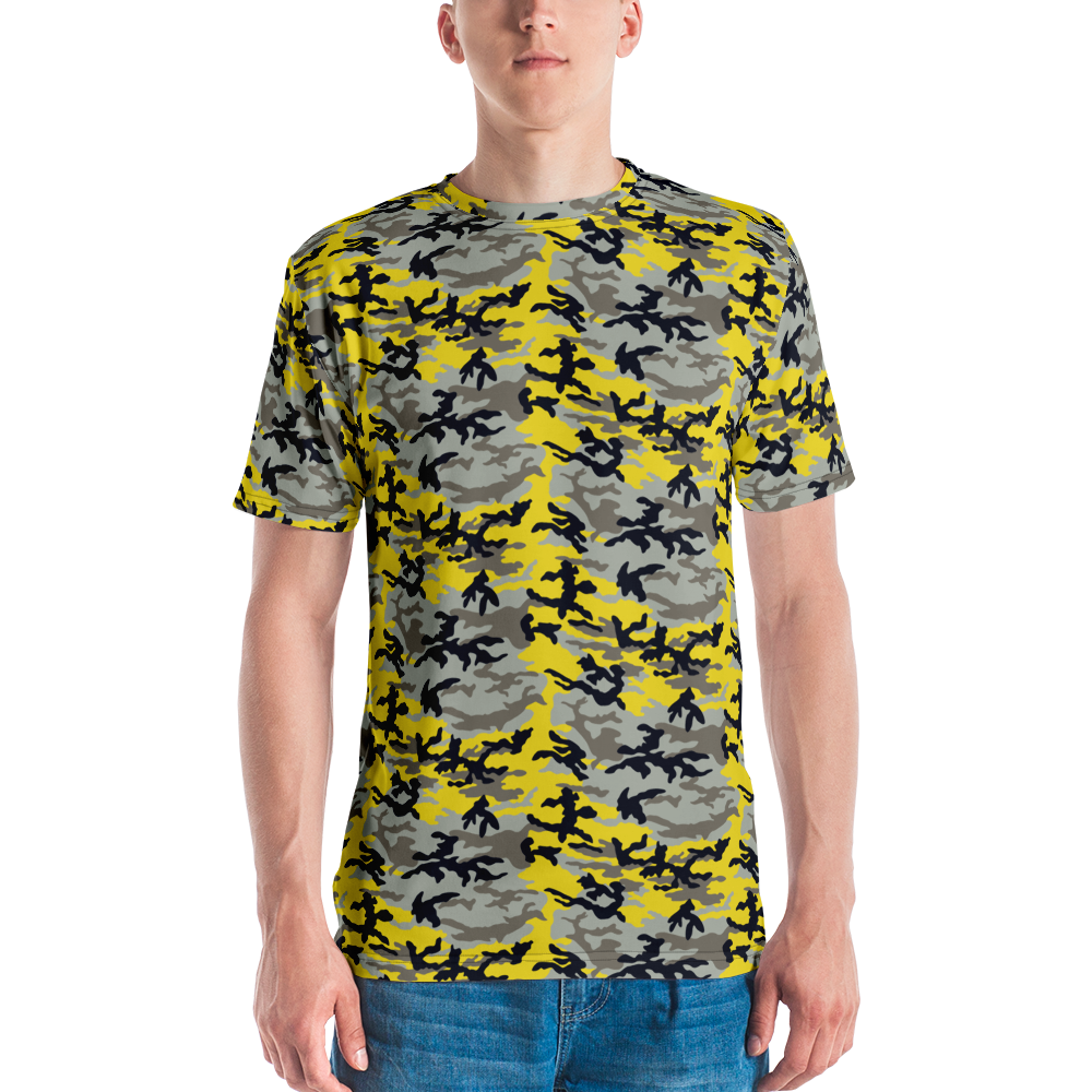 XS Stinger Yellow Camo Men's T-shirt by Design Express